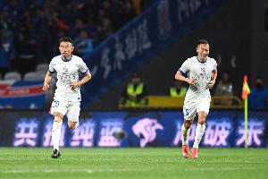 开云网页-记者：吴曦、陈晋一等申花队员体能拉响警报，过三镇这关不容易