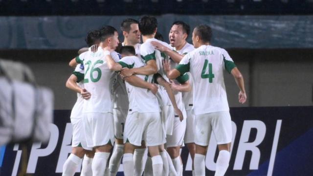 开云APP-胜利来得太晚了！浙江队亚冠客胜万隆仍被淘汰出局