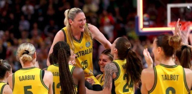 开云-【早报】虽败犹荣！中国女篮的黄金时代！