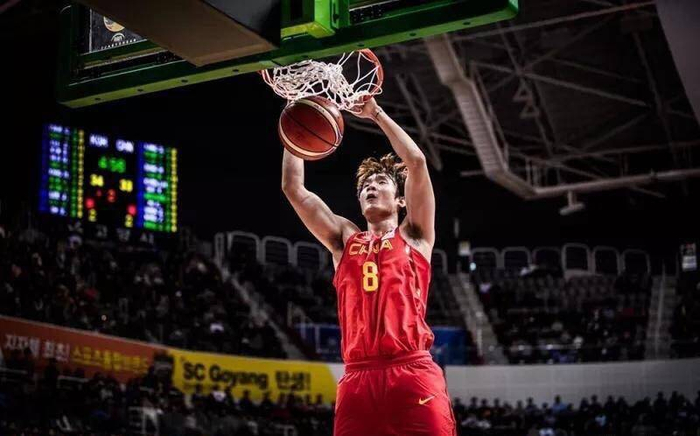 丁彦雨航，多么“奇葩”的国产球员|锋线|中国男篮|篮球|持球|篮球亚洲杯_新浪体育_新浪新闻