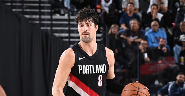 开云官方-霍勒迪30+6阿夫迪亚28+11+8 开拓者客场战胜快船