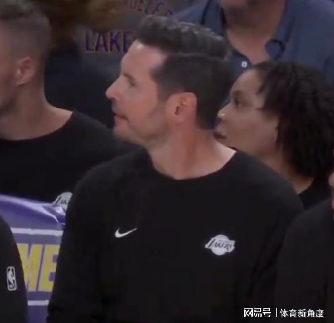 kaiyun-+7，没有三巨头，三对湖人这么强吗？被吓到了